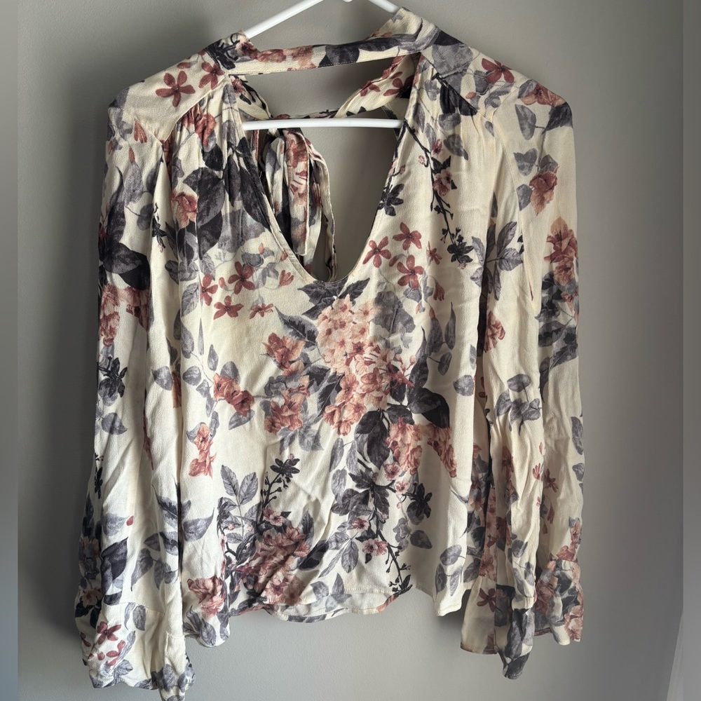 American Eagle Top